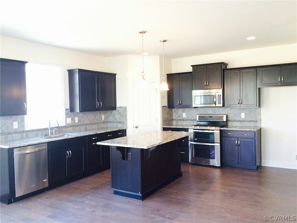1301 Tomahawk Creek Road Midlothian, VA 23114 - Photo 5 of 12 Gallery Image 5