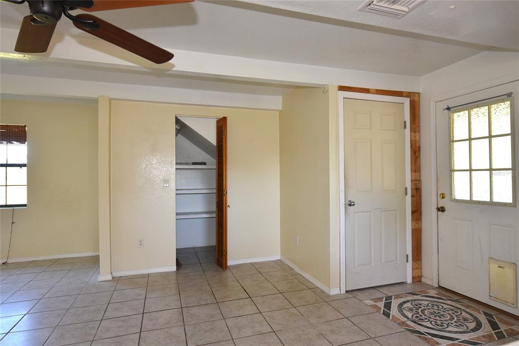 11542 Sumner Road Wimauma, FL 33598 - Photo 39 of 65 a view of an empty room and window