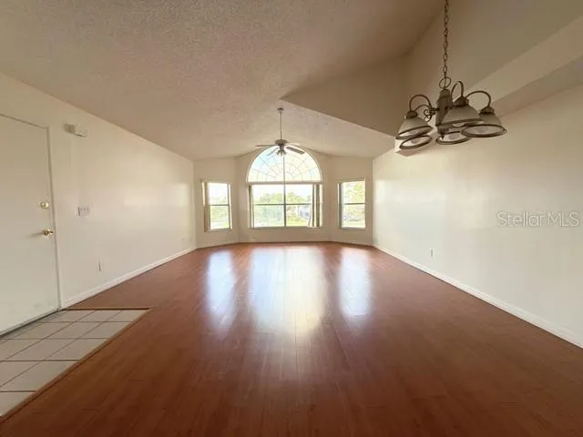 $189,900 | 2749 North Poinciana Boulevard, Unit 16, Kissimmee, FL 34746