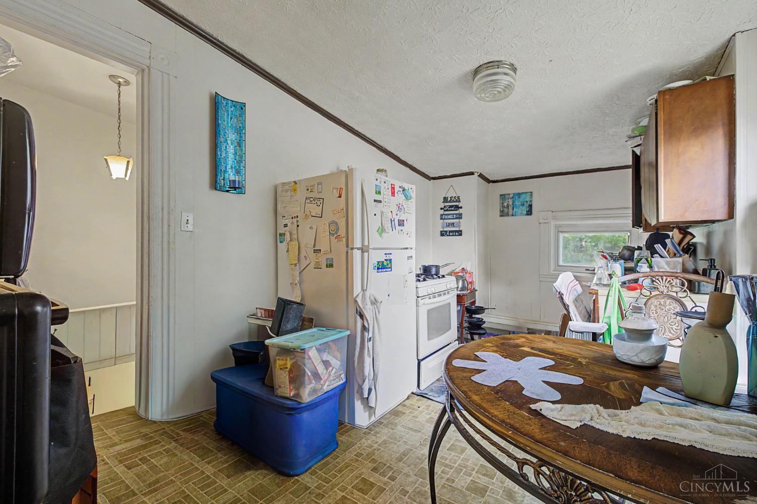 1246 Quebec Road Cincinnati, OH 45205 - Photo 23 of 40
