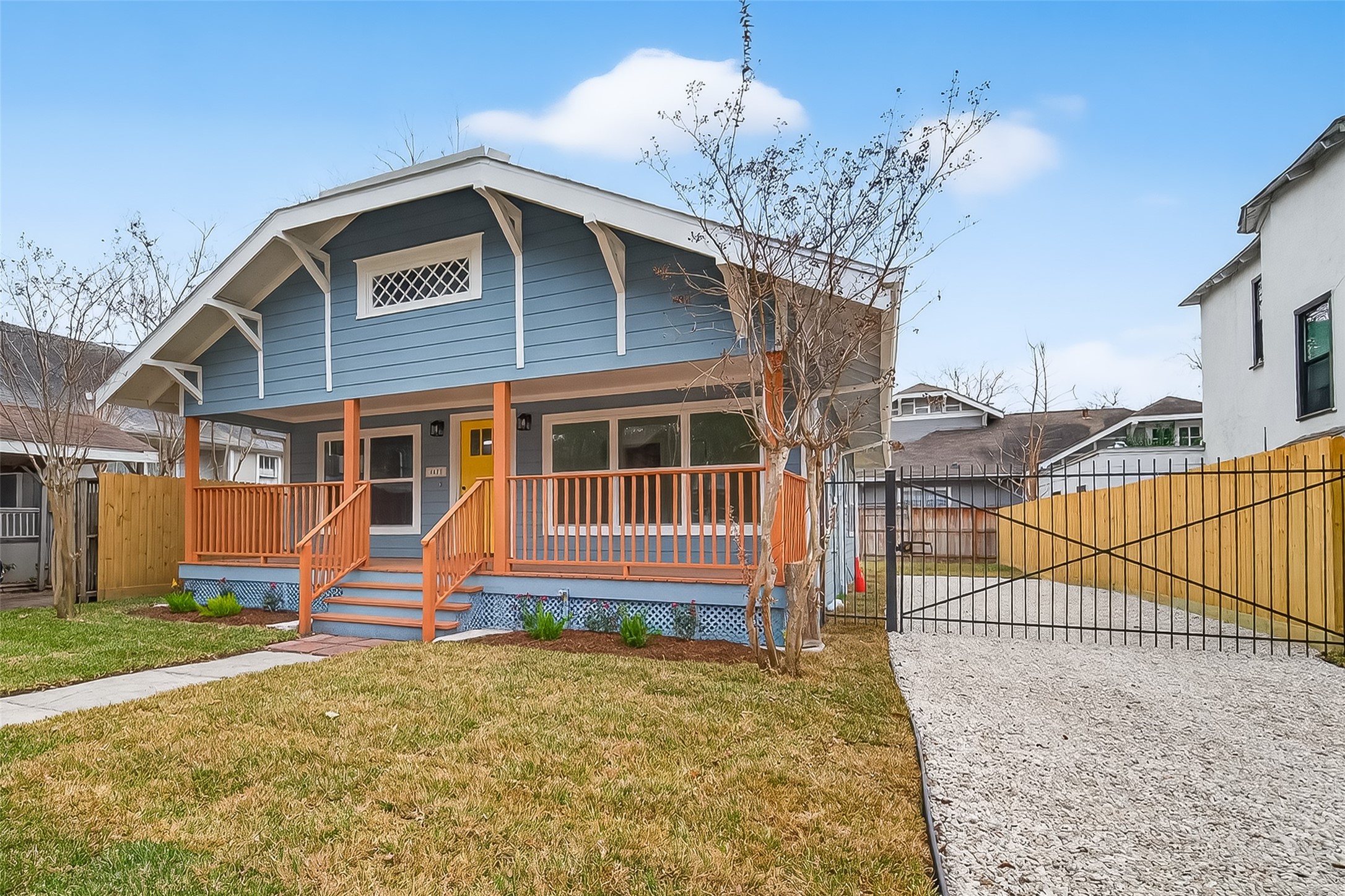 4413 Roseland Street Houston, TX 77006 - Photo 2 of 29