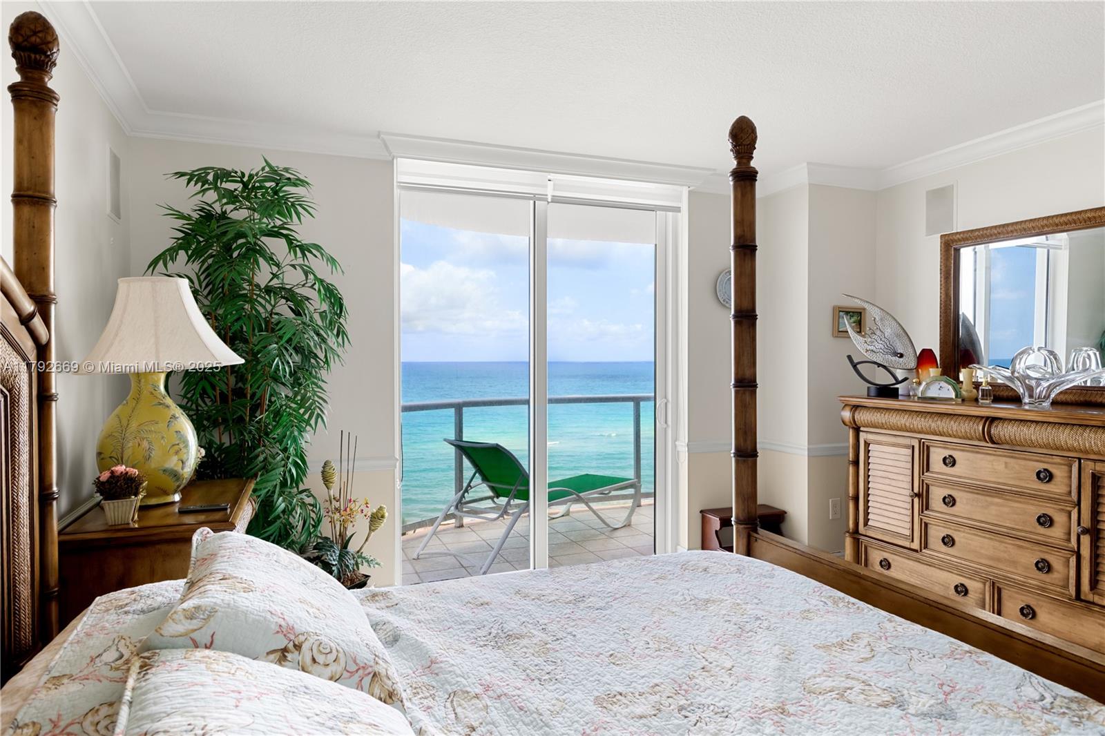 8855 Collins Avenue, Unit 8J Surfside, FL 33154 - Photo 19 of 52 primary