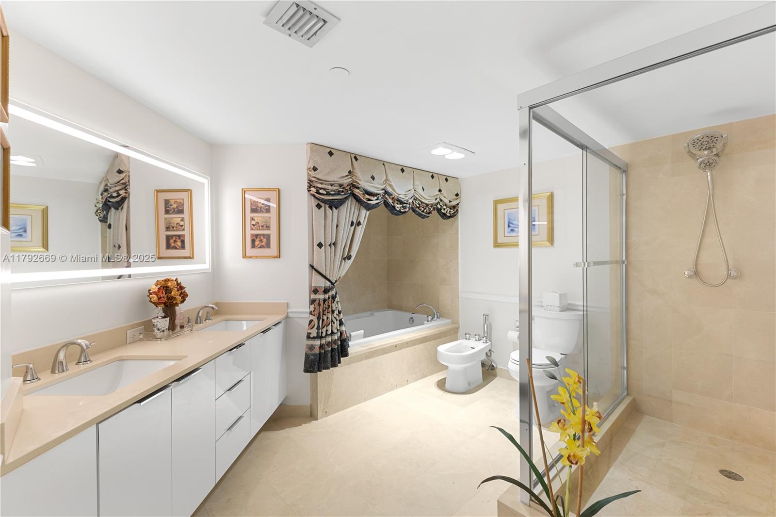 8855 Collins Avenue, Unit 8J Surfside, FL 33154 - Photo 21 of 52 primary bath