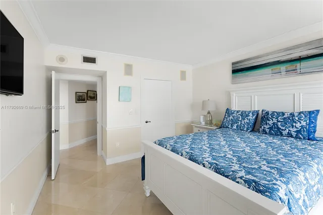 $1,825,000 | 8855 Collins Avenue, Unit 8J, Surfside, FL 33154