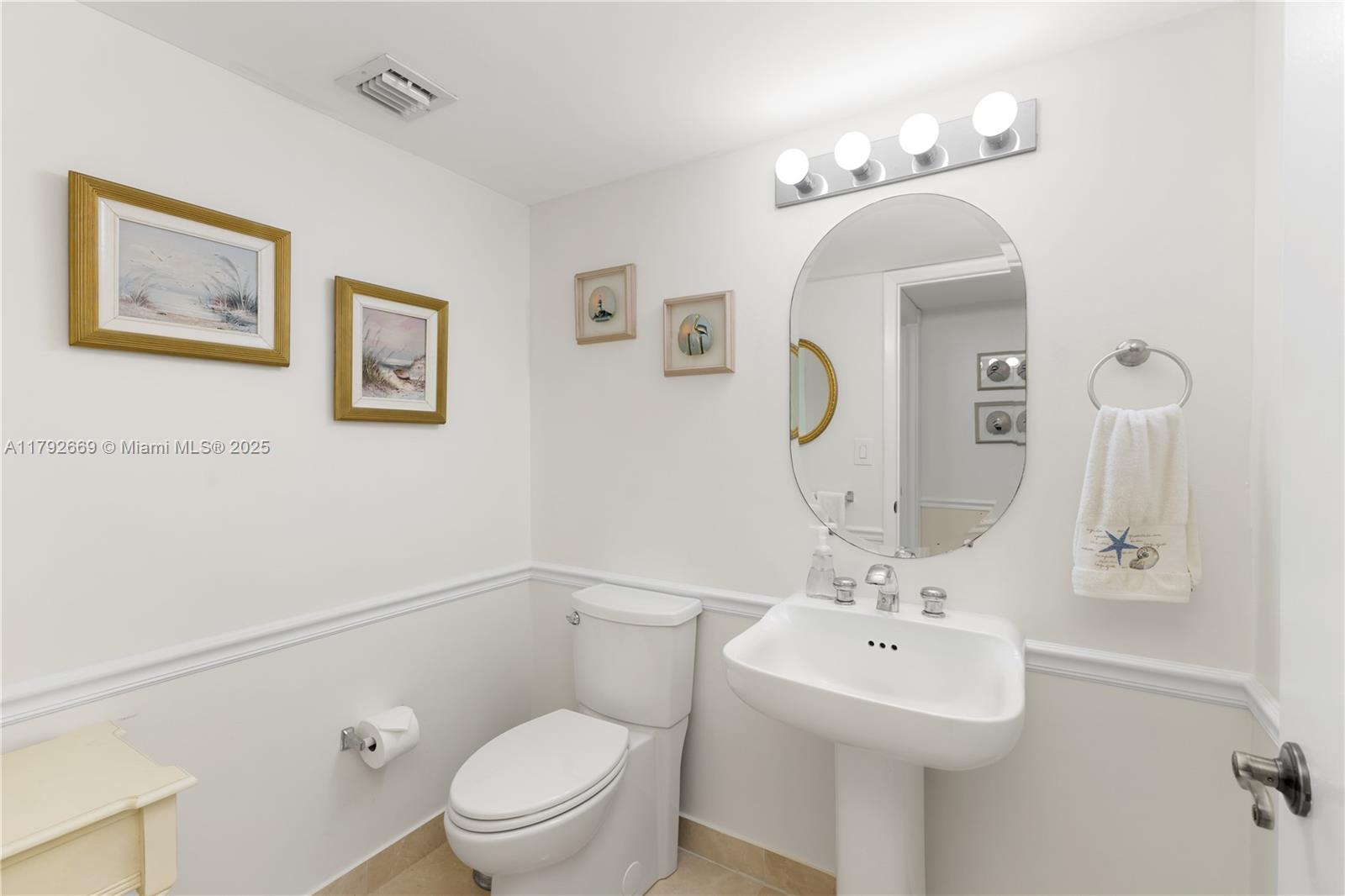 8855 Collins Avenue, Unit 8J Surfside, FL 33154 - Photo 34 of 52 guest bath