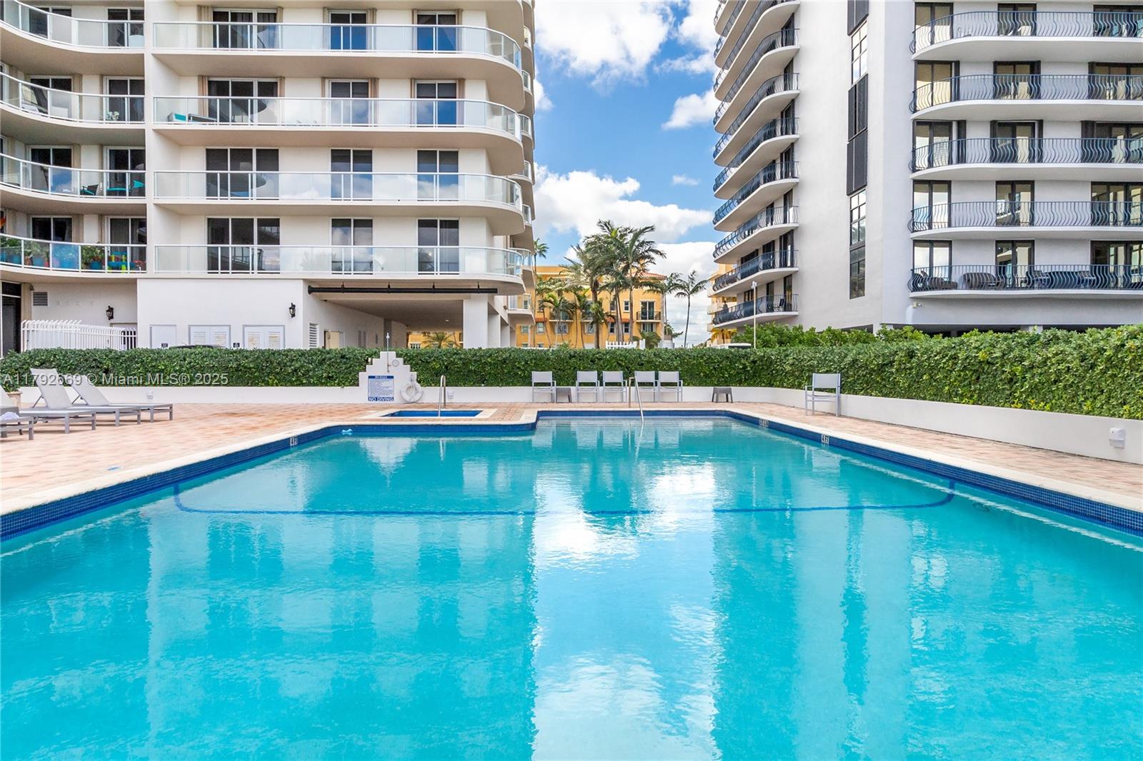 8855 Collins Avenue, Unit 8J Surfside, FL 33154 - Photo 36 of 52