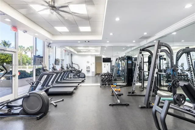 $1,825,000 | 8855 Collins Avenue, Unit 8J, Surfside, FL 33154