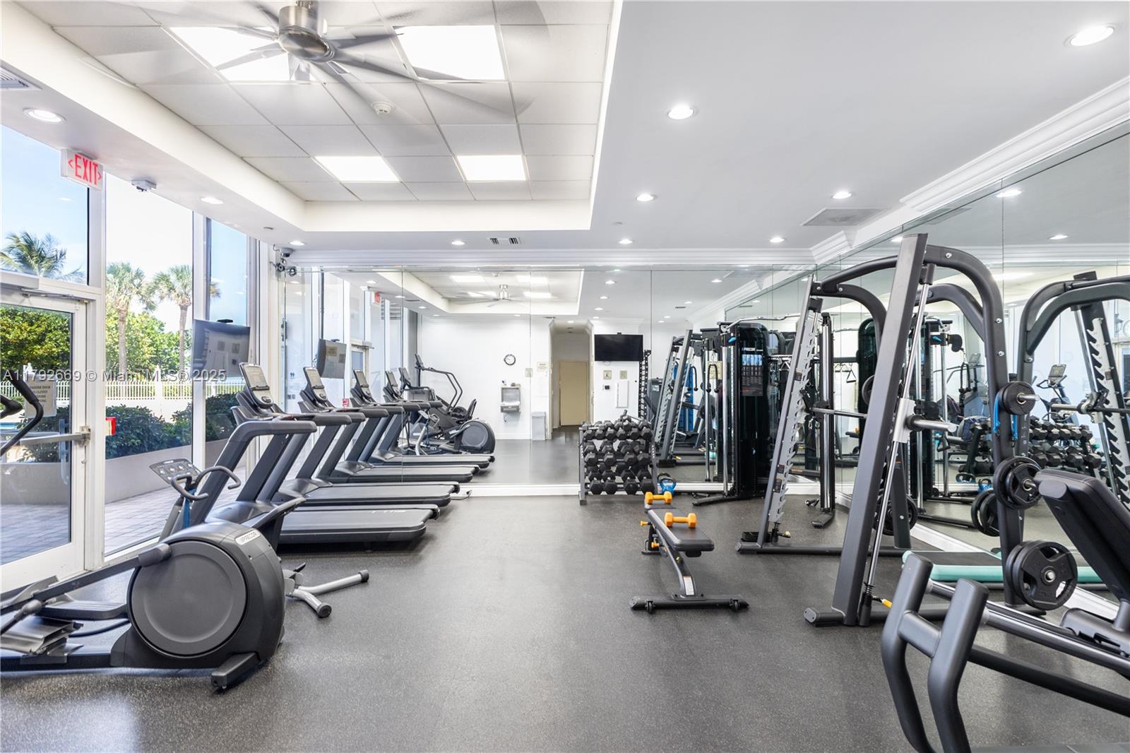 8855 Collins Avenue, Unit 8J Surfside, FL 33154 - Photo 37 of 52