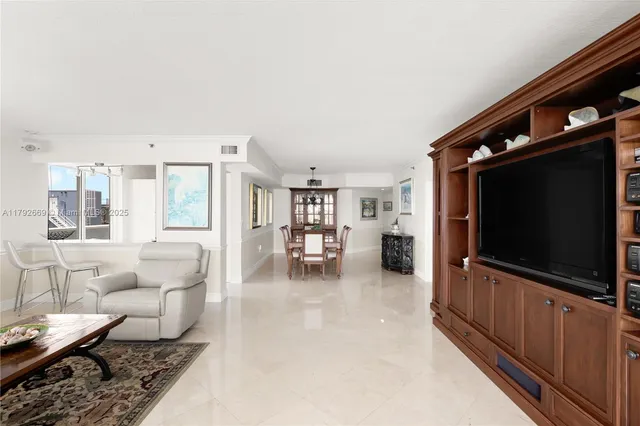 $1,825,000 | 8855 Collins Avenue, Unit 8J, Surfside, FL 33154