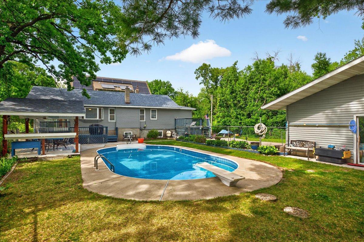79 Long Lake Road Mahtomedi, MN 55115 - Photo 19 of 54