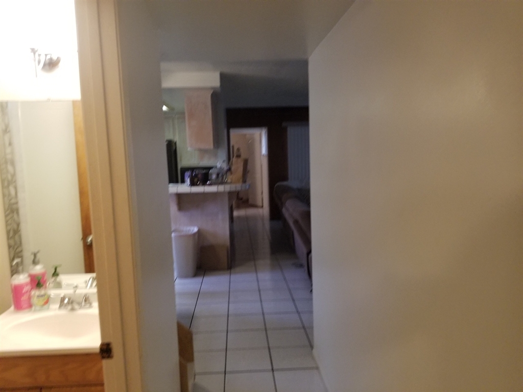 427 Womack Lane Fallbrook, CA 92028 - Photo 4 of 10 Gallery Image 4