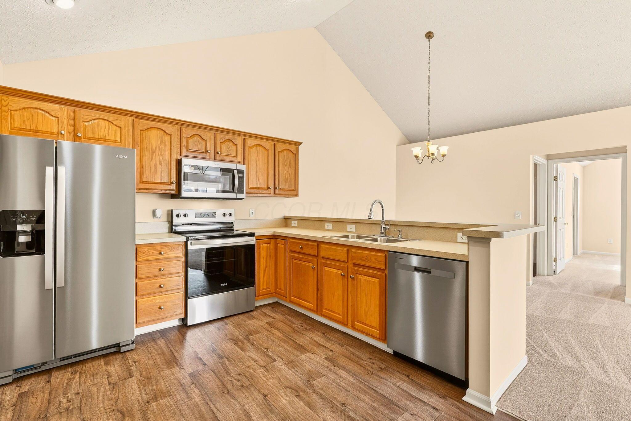 3731 Stoneway Point Powell, OH 43065 - Photo 21 of 47 Kitchen