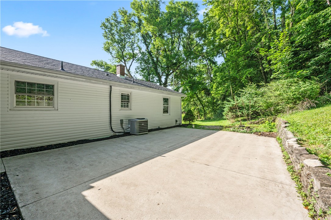 1755 Riverside Drive Sidney, OH 45365 - Photo 6 of 39