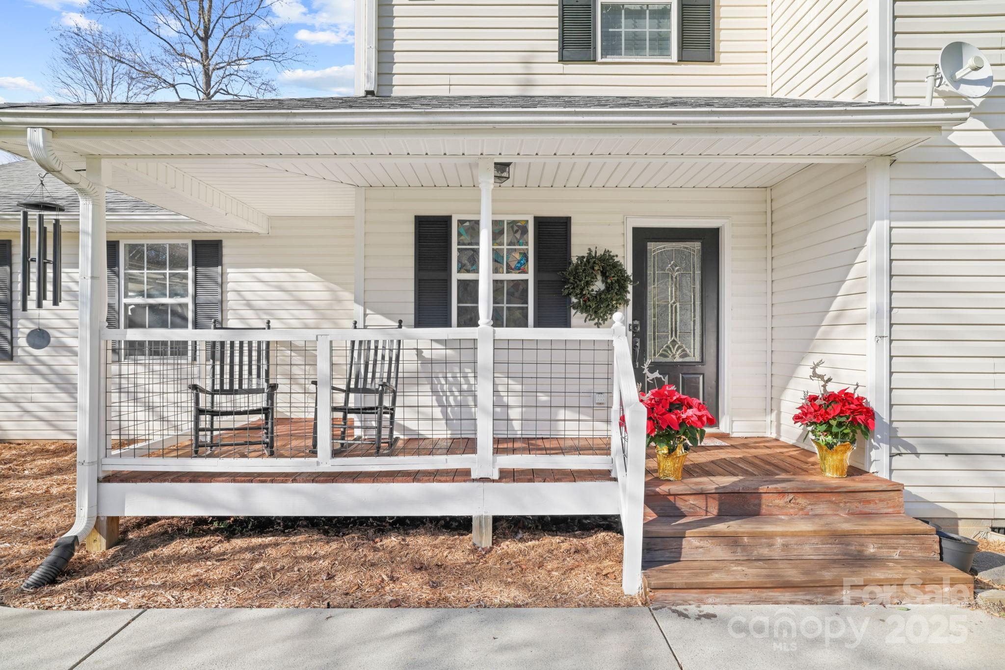 32 Wheat Ridge Road Sylva, NC 28779 - Photo 39 of 44 front view of a house