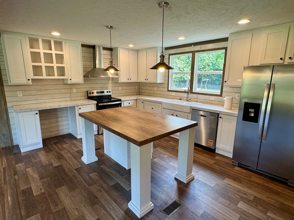 3052 Pipers Gap Road Galax, VA 24333 - Photo 12 of 36 Gallery Image 12