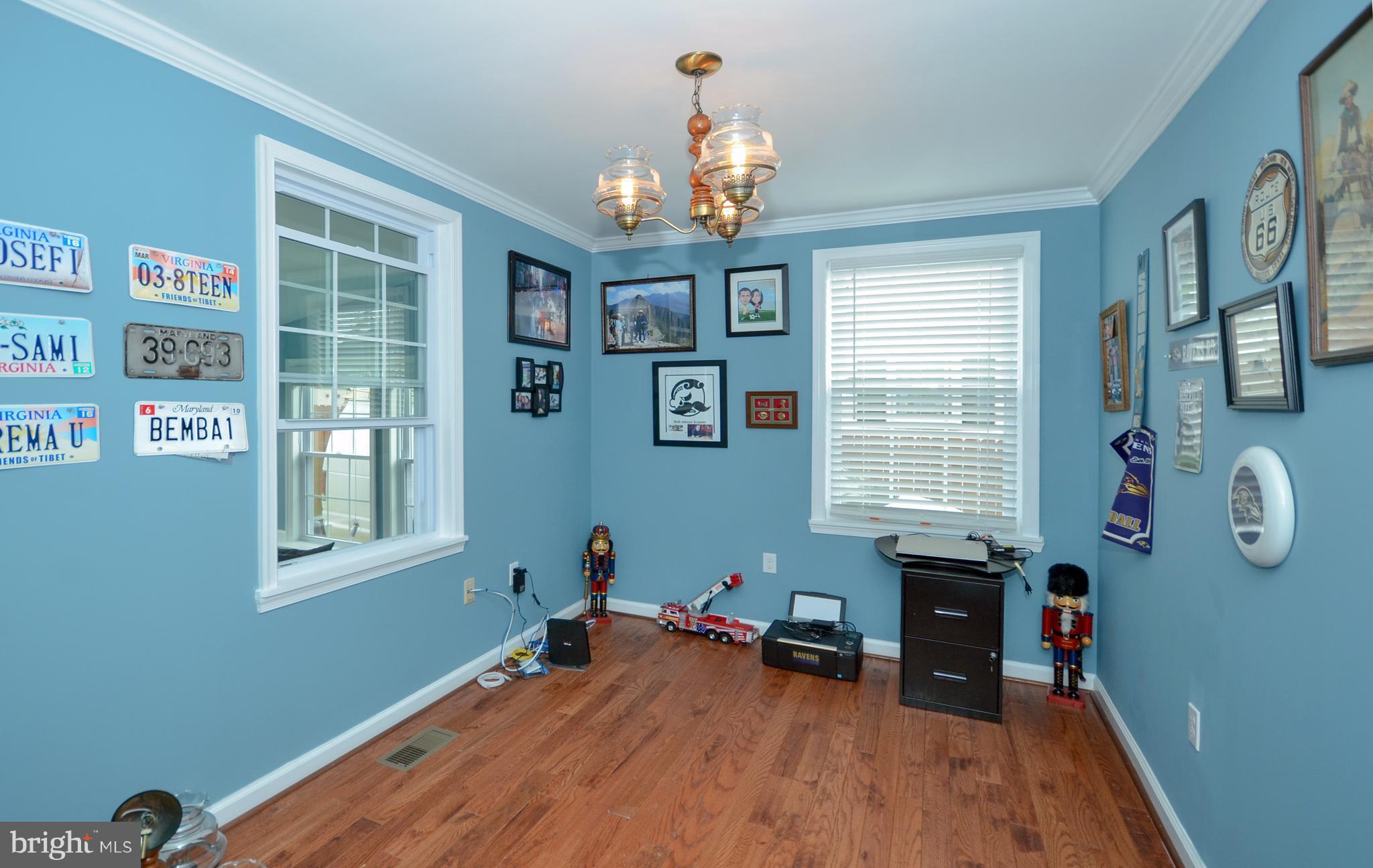 1509 Leslie Road Baltimore, MD 21222 - Photo 18 of 26 Main floor Office/den