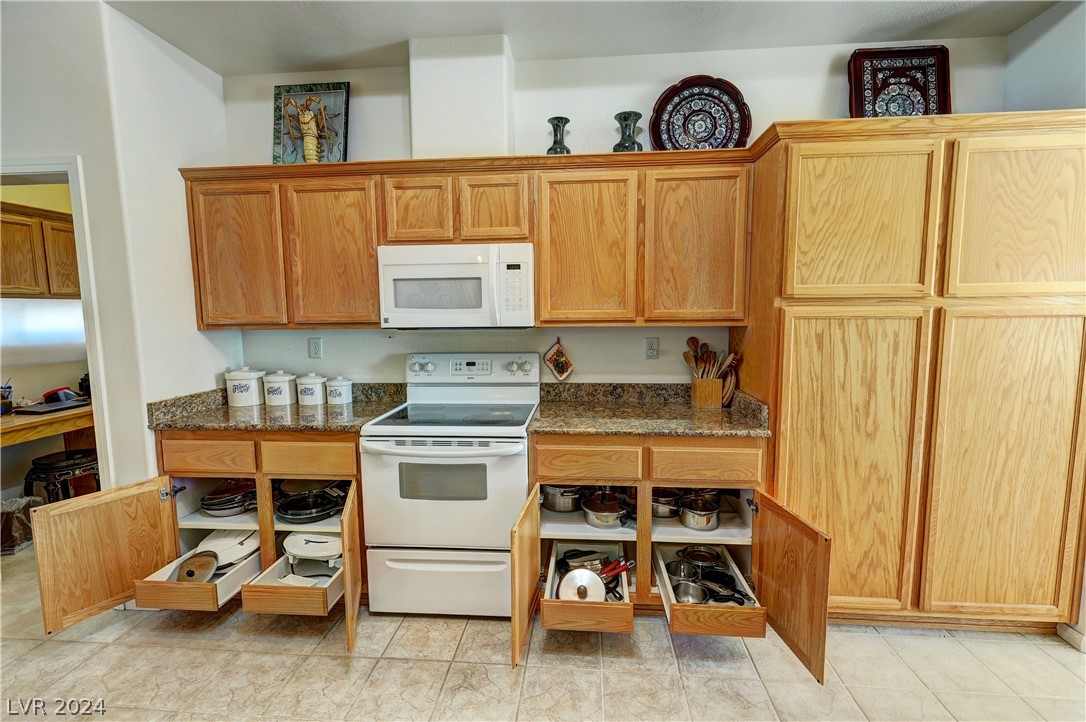 3651 Ranger Way Pahrump, NV 89048 - Photo 15 of 71 Gallery Image 15
