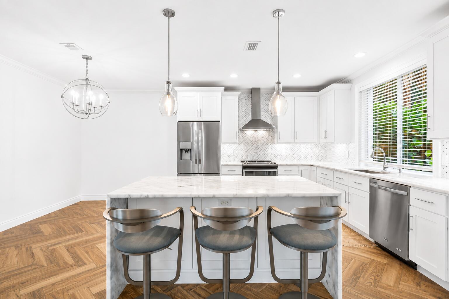 350 Southwest 8th Street, Unit 2 Boca Raton, FL 33432 - Photo 9 of 26 chat 17