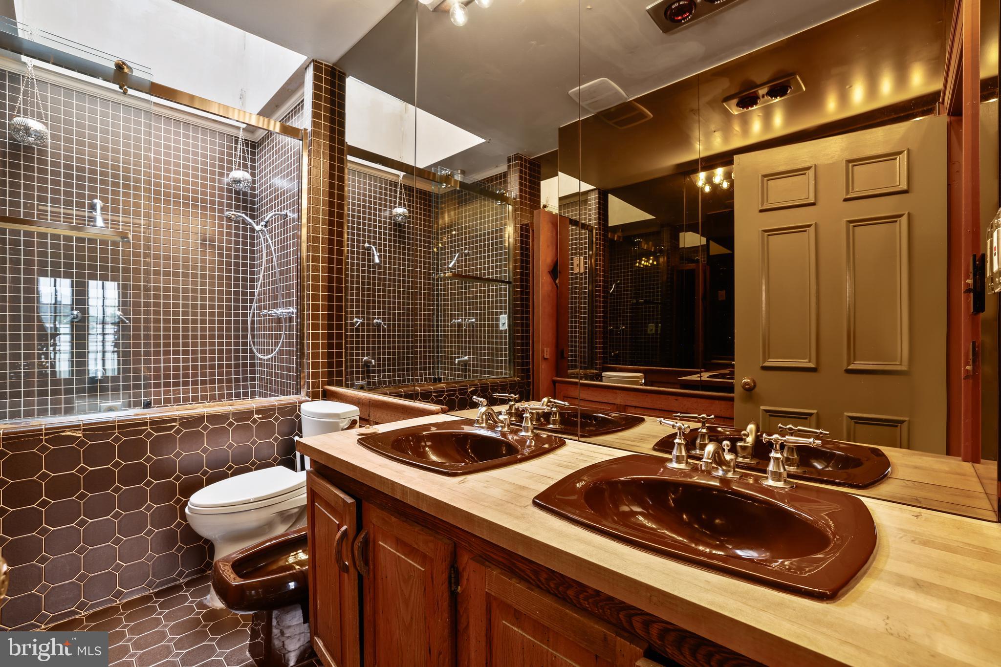 517 6th Street Southeast, Unit 2 Washington, DC 20003 - Photo 20 of 25