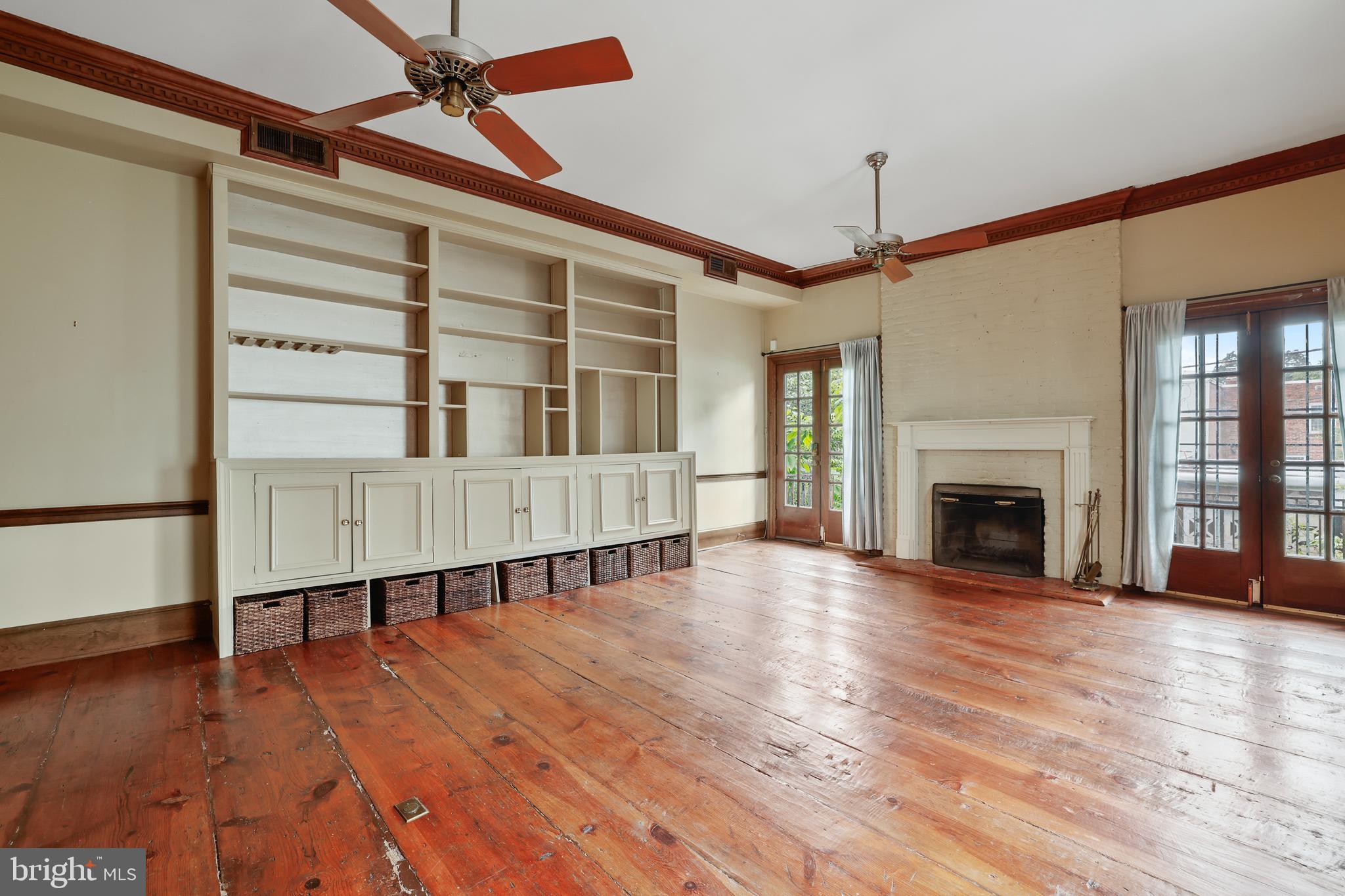 517 6th Street Southeast, Unit 2 Washington, DC 20003 - Photo 6 of 25