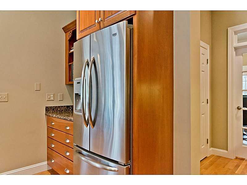 2 Granite Ridge Road, Unit 2 Cumberland Foreside, ME 04110 - Photo 8 of 28 Kitchen.