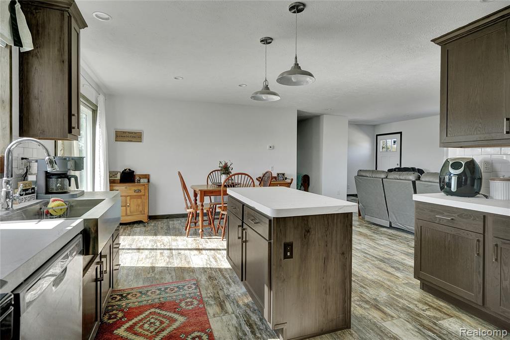 7376 Capac Road Yale, MI 48097 - Photo 6 of 22