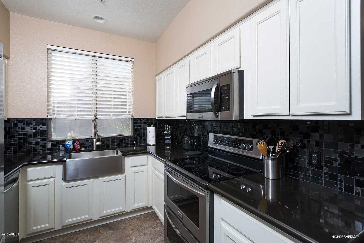 1445 East Broadway Road, Unit 220 Tempe, AZ 85282 - Photo 12 of 15 Kitchen
