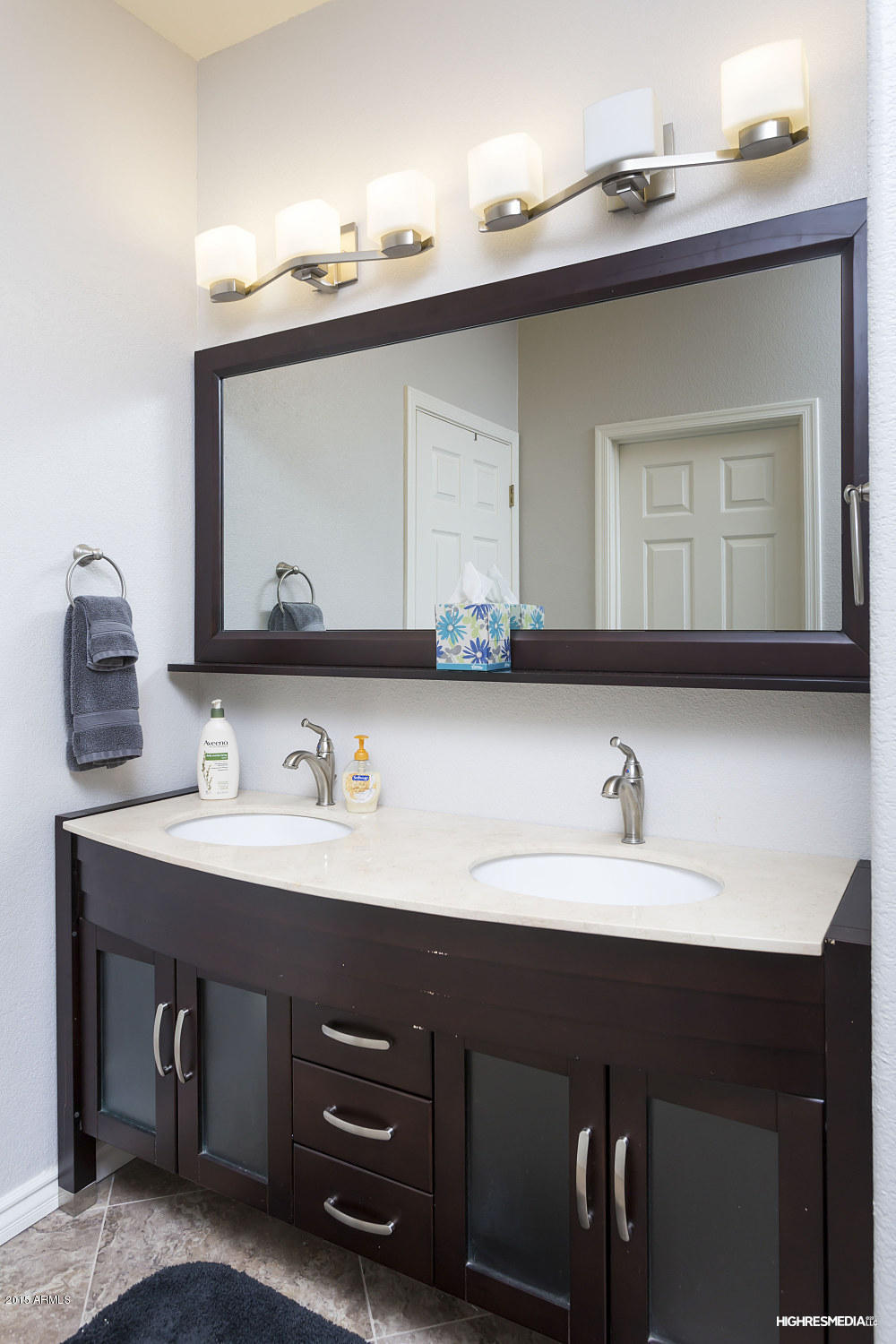 1445 East Broadway Road, Unit 220 Tempe, AZ 85282 - Photo 9 of 15 Master Vanity