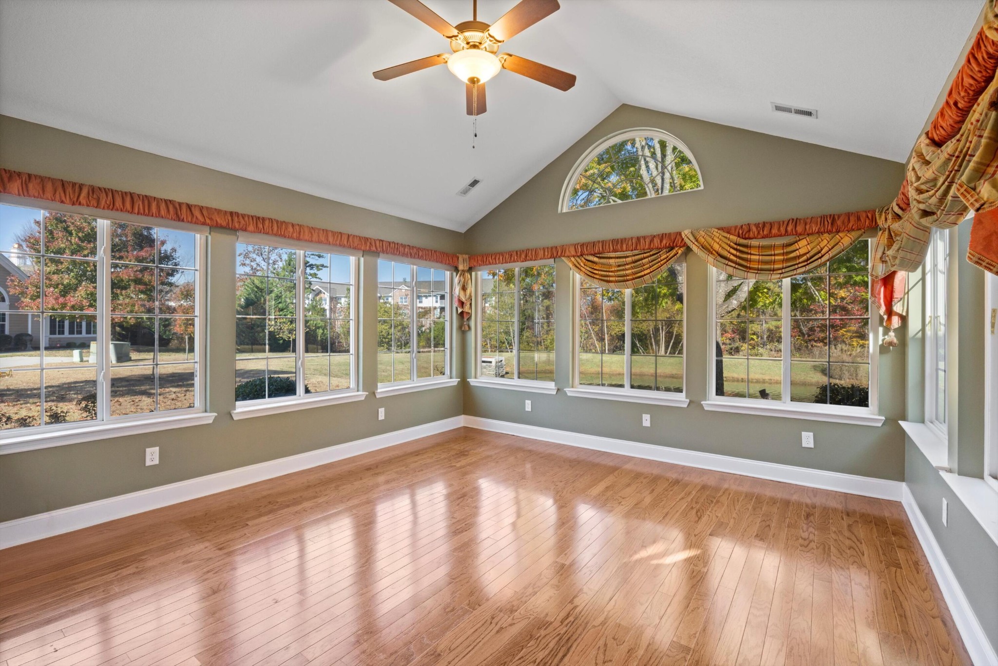 2457 Baskette Way Chattanooga, TN 37421 - Photo 3 of 24 a view of an indoor swimming pool