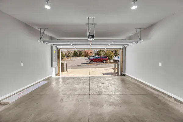 $1,899 | 2114 Middle Tennessee Boulevard, Murfreesboro, TN 37130