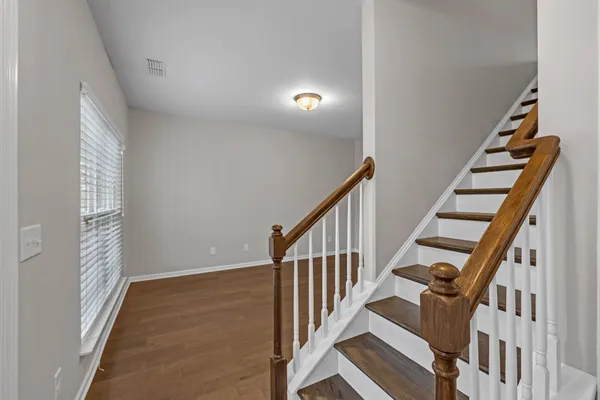 $1,899 | 2114 Middle Tennessee Boulevard, Murfreesboro, TN 37130