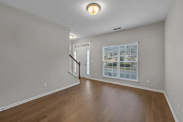 $1,899 | 2114 Middle Tennessee Boulevard, Murfreesboro, TN 37130