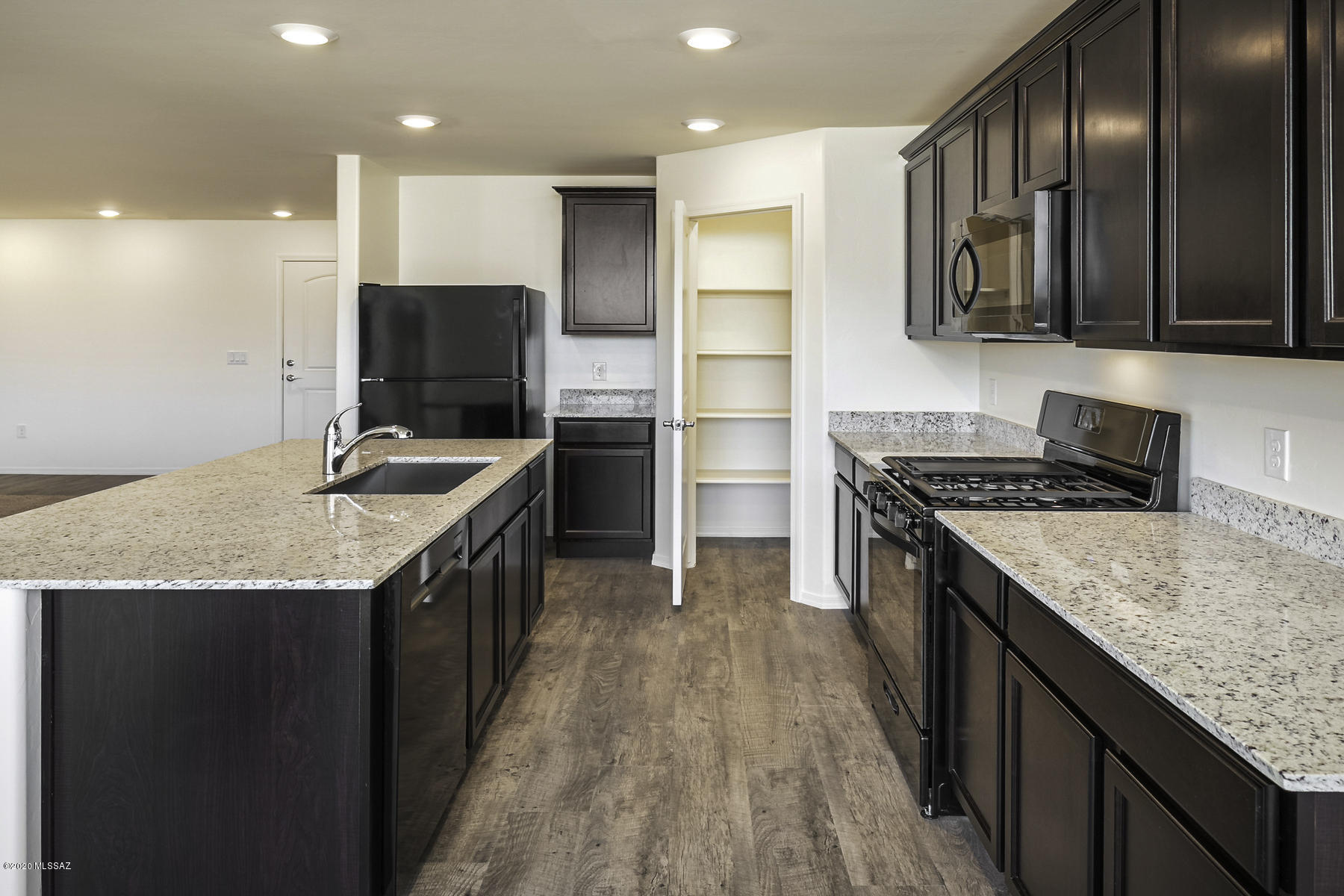 6947 South Draper Road Tucson, AZ 85757 - Photo 4 of 7 Gallery Image 4