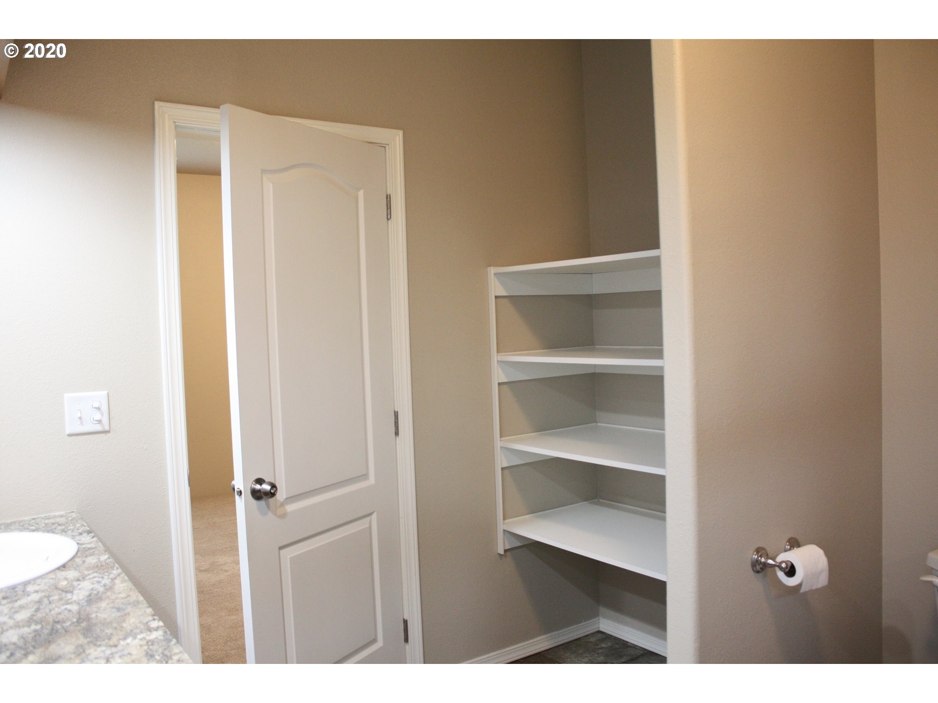 851 River Bend Road Roseburg, OR 97471 - Photo 17 of 27 Gallery Image 17