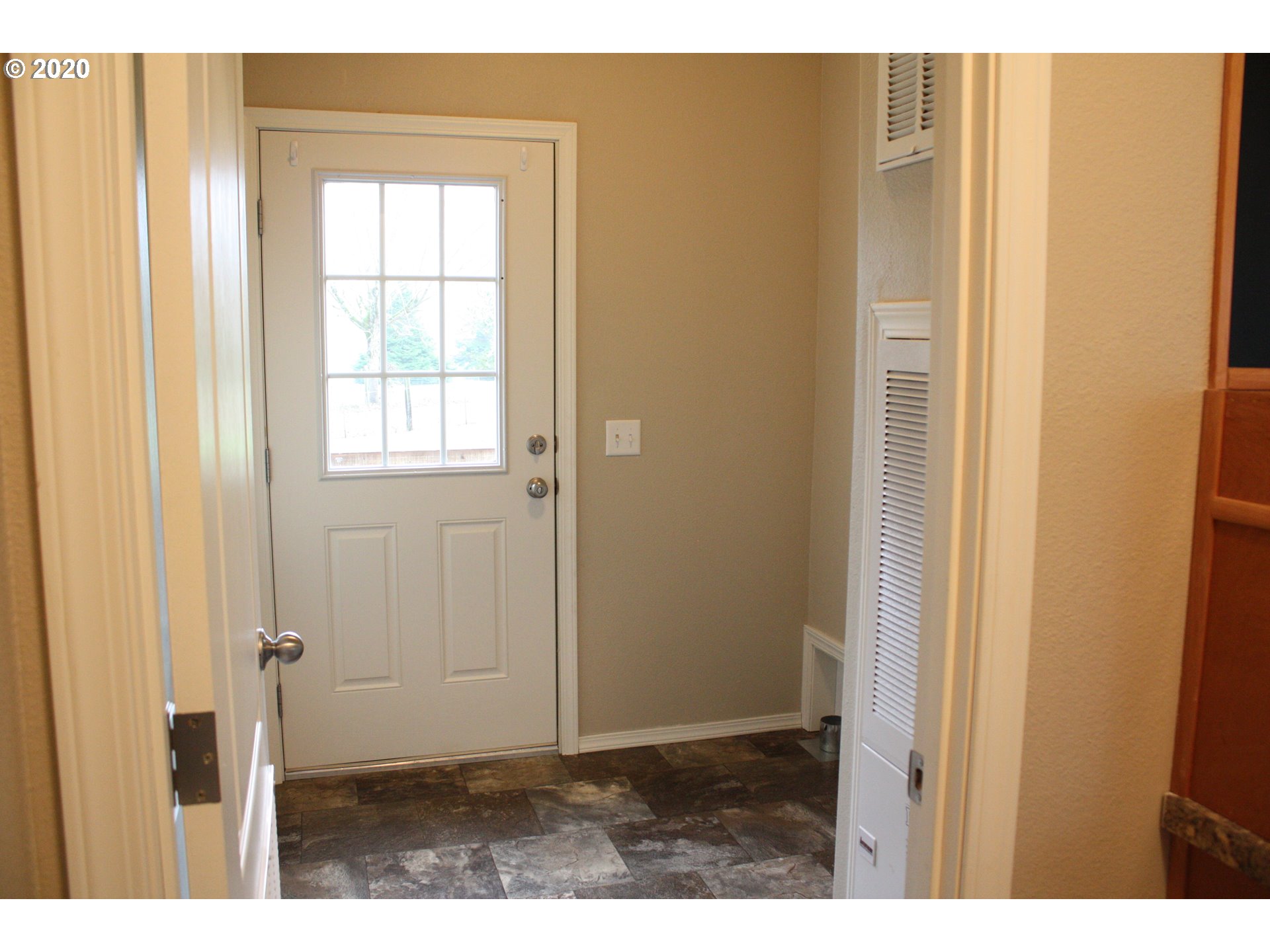 851 River Bend Road Roseburg, OR 97471 - Photo 18 of 27 Gallery Image 18