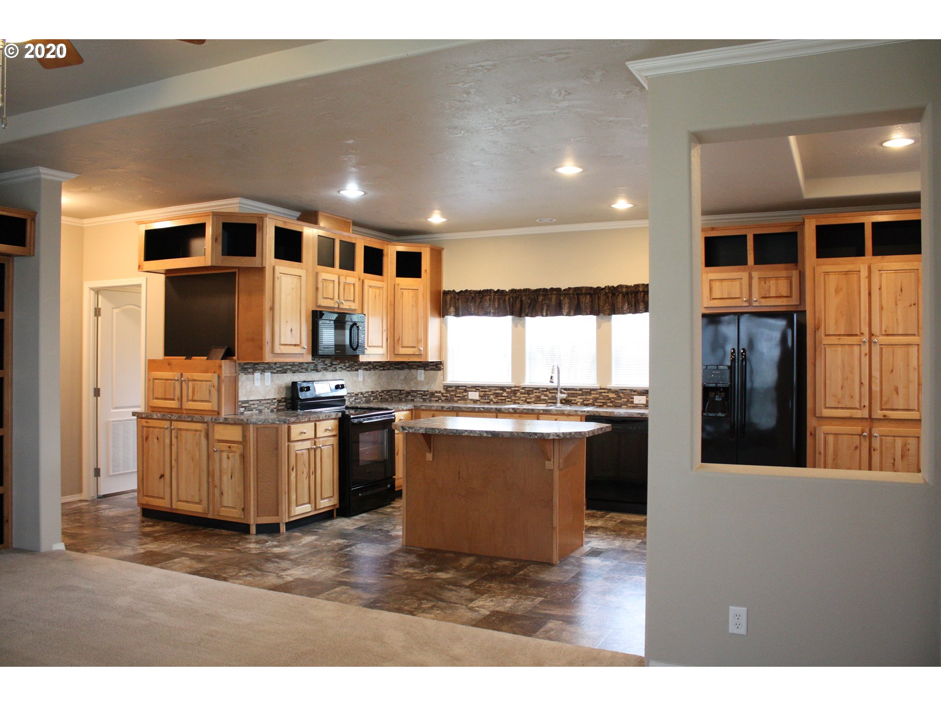 851 River Bend Road Roseburg, OR 97471 - Photo 6 of 27 Gallery Image 6