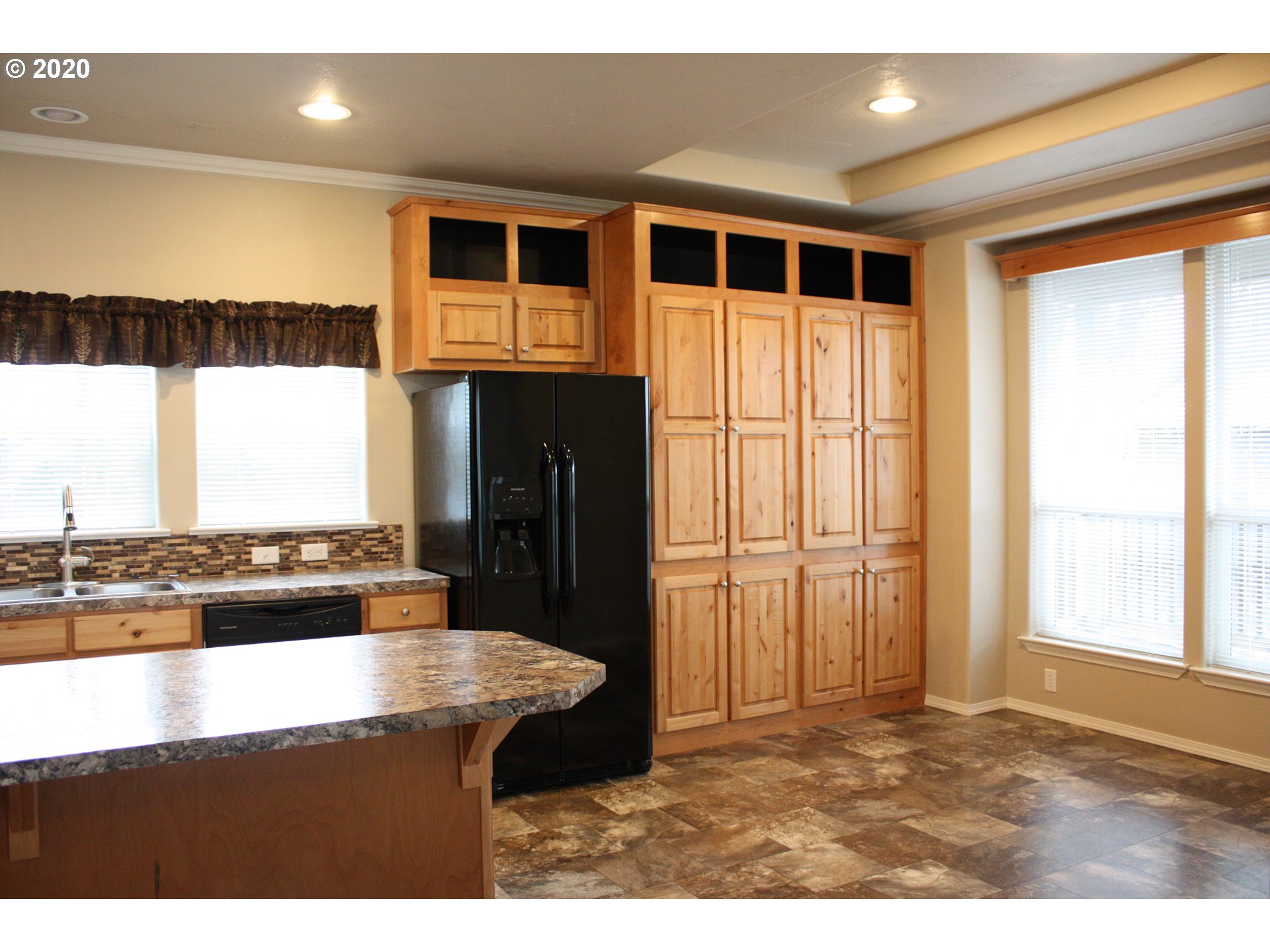 851 River Bend Road Roseburg, OR 97471 - Photo 8 of 27 Gallery Image 8