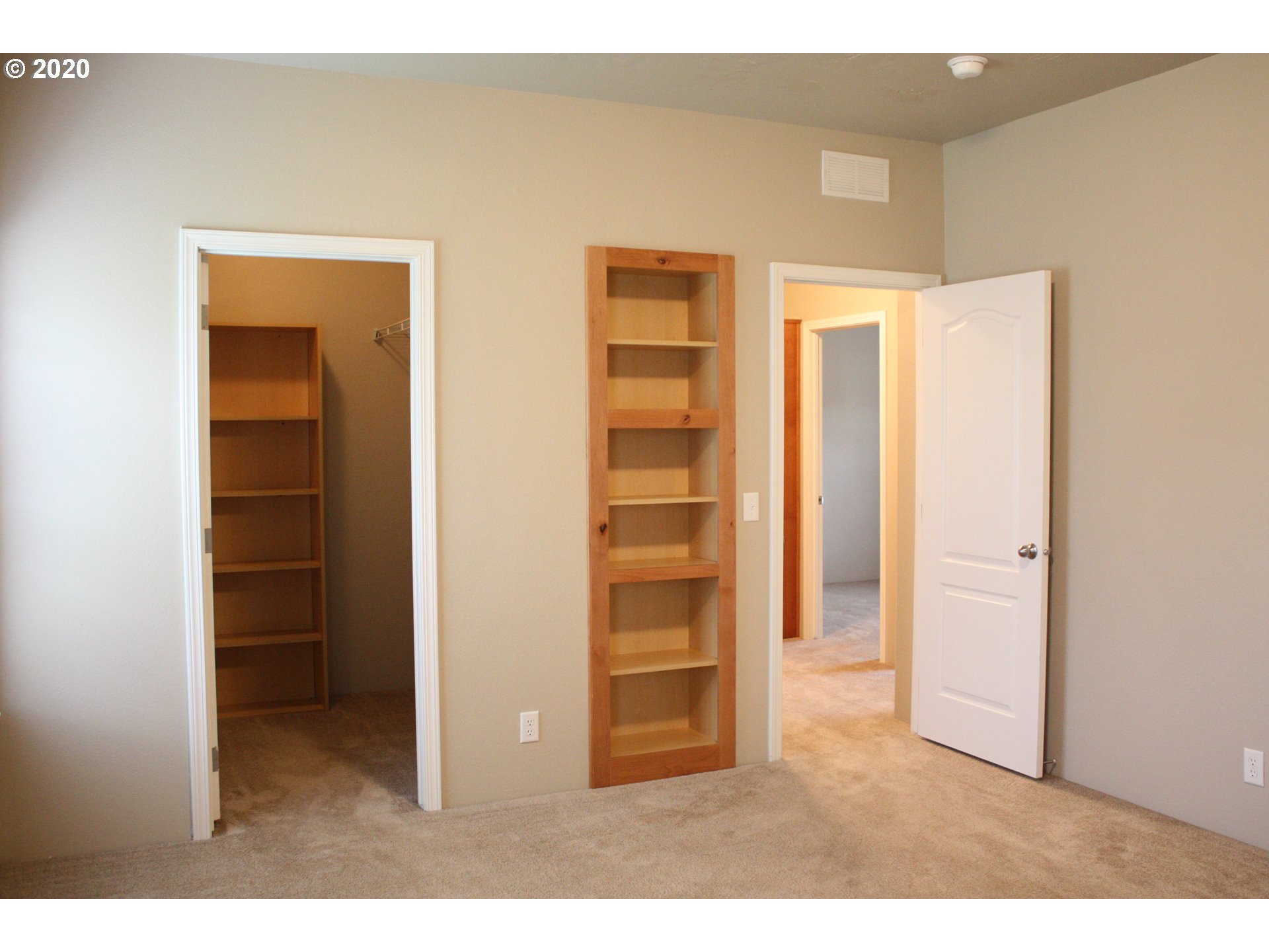 851 River Bend Road Roseburg, OR 97471 - Photo 10 of 27 Gallery Image 10