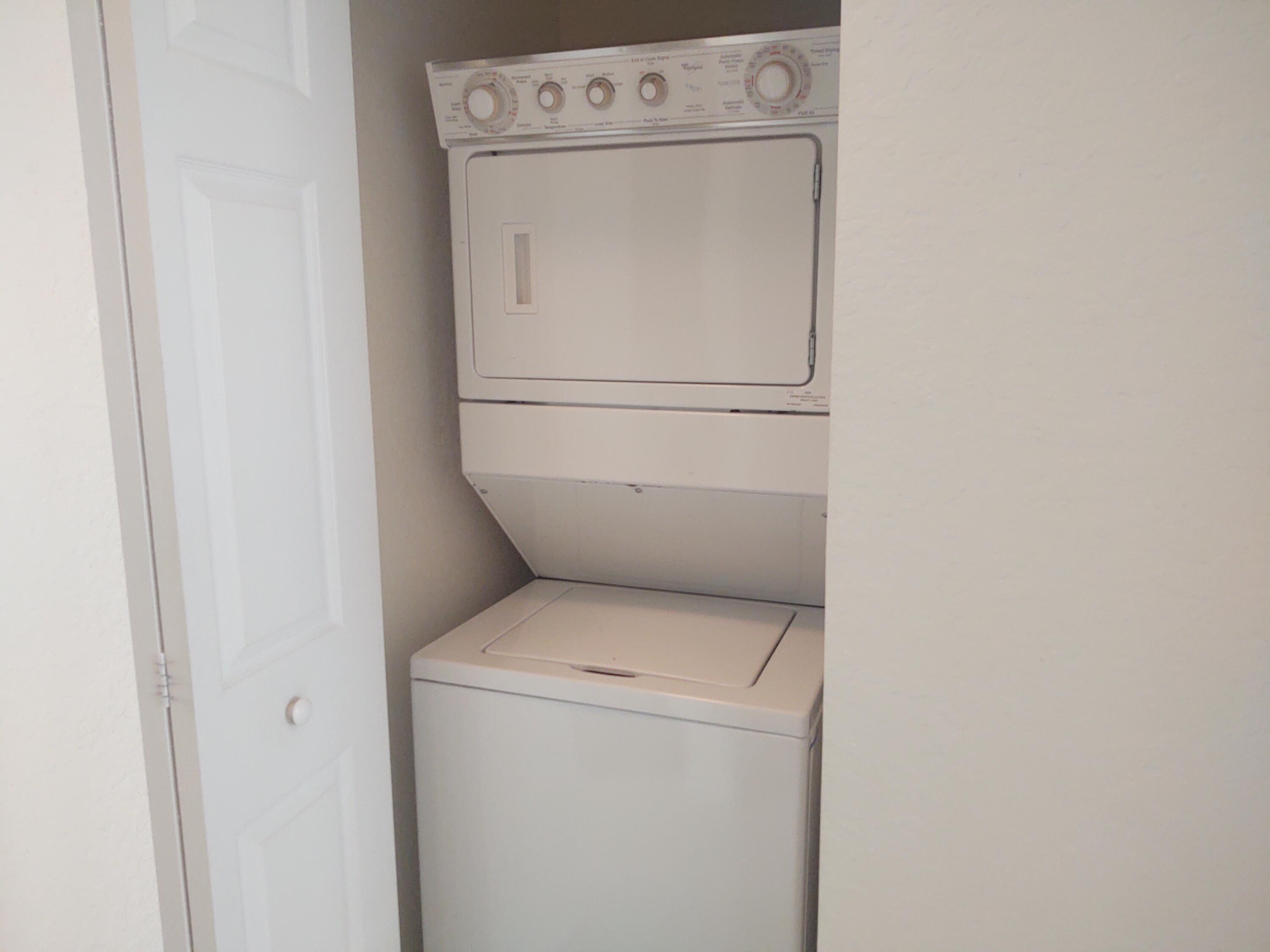 265 Indian Creek Parkway, Unit 102 Jupiter, FL 33458 - Photo 13 of 21 Washer/Dryer