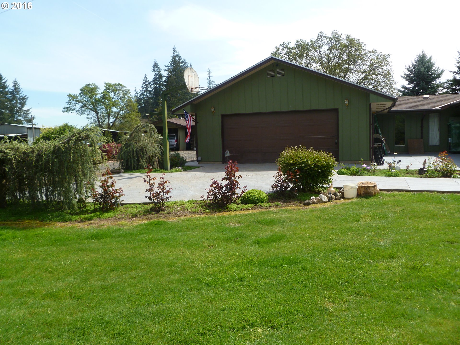 4382 South Elliott Prairie Road Woodburn, OR 97071 - Photo 3 of 23