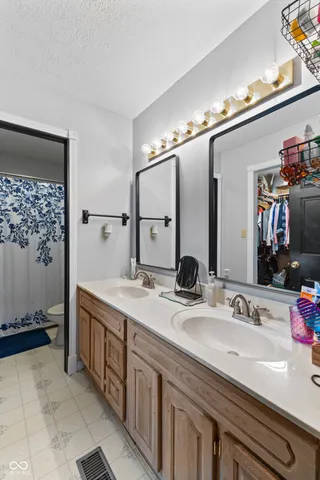 $475,000 | 1027 South Teresa Drive, Martinsville, IN 46151