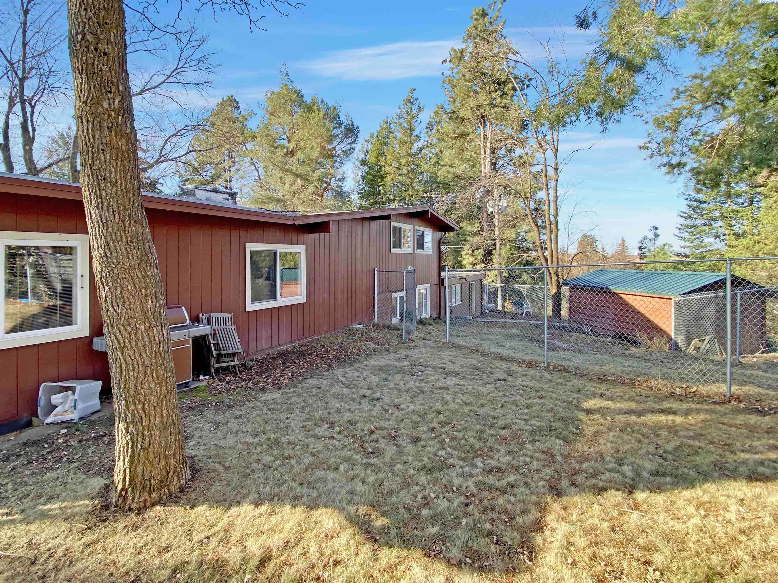 1630 Southwest View Drive Pullman, WA 99163 - Photo 30 of 32 Gallery Image 30