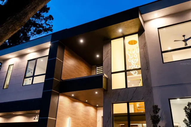 $2,149,000 | 2375 Floyd Street, Sarasota, FL 34239