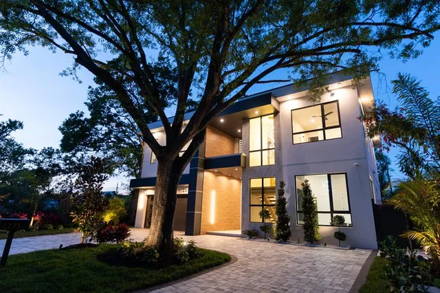 $2,149,000 | 2375 Floyd Street, Sarasota, FL 34239