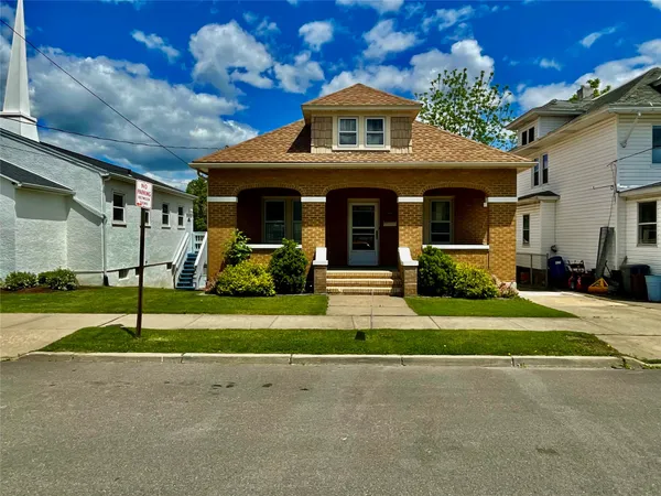 $1,800 | 204 North Rogers Avenue, Endicott, NY 13760