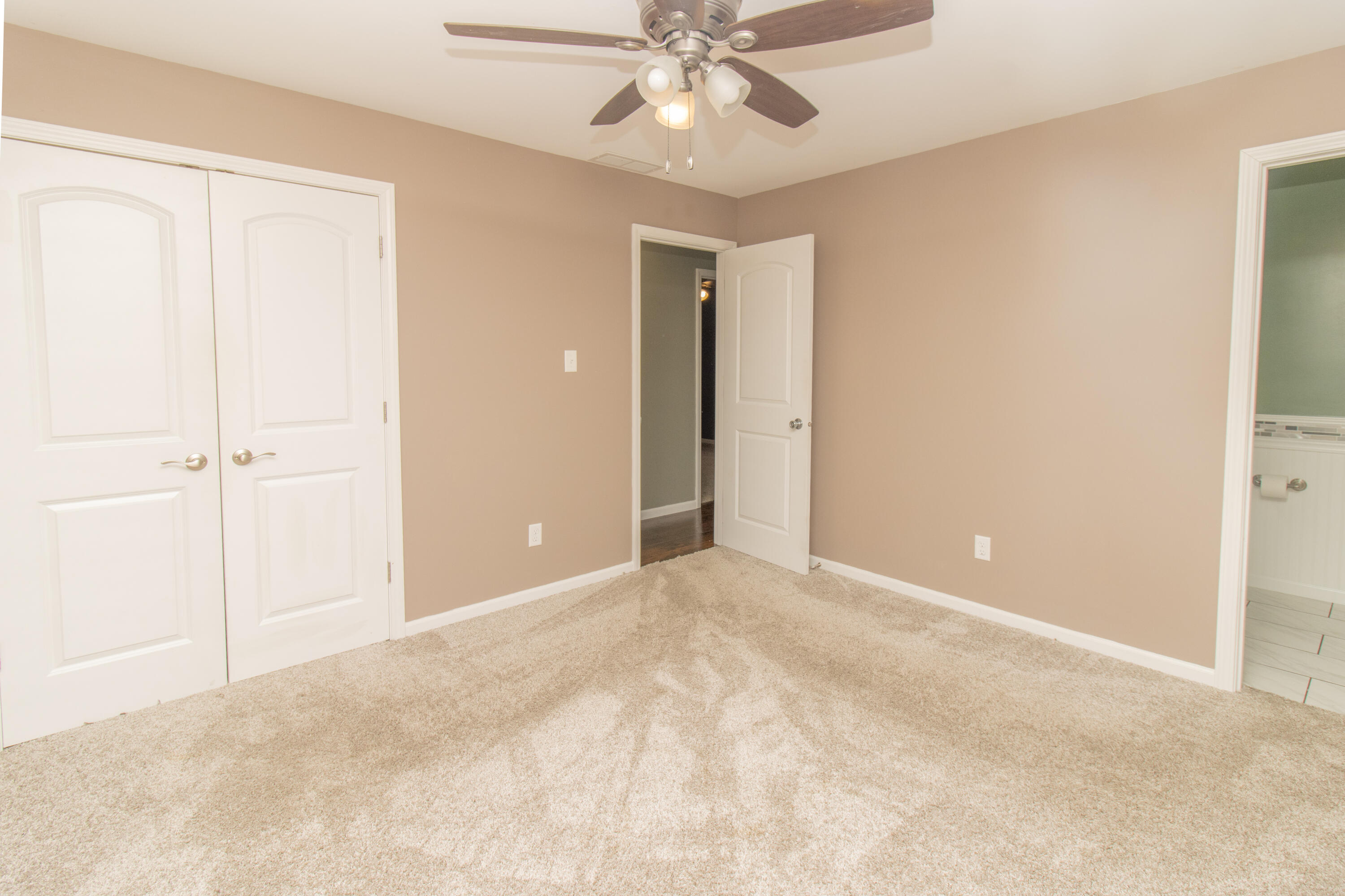 705 Fremont Road Valparaiso, IN 46385 - Photo 9 of 19 3000x2000