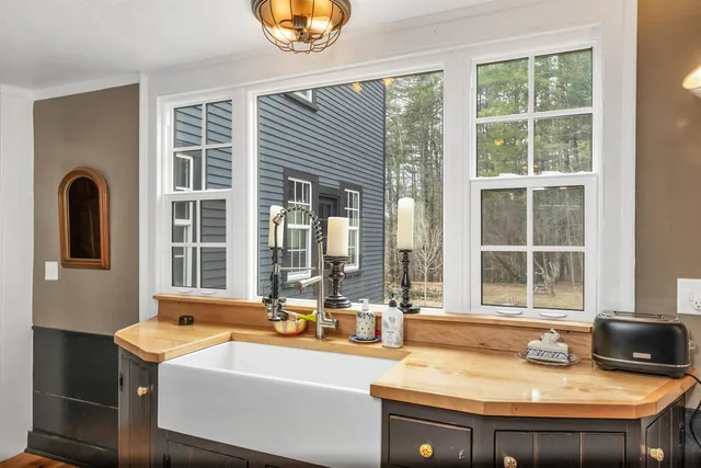 $2,300,000 | 117 Hayes Road, Alton, NH 03809