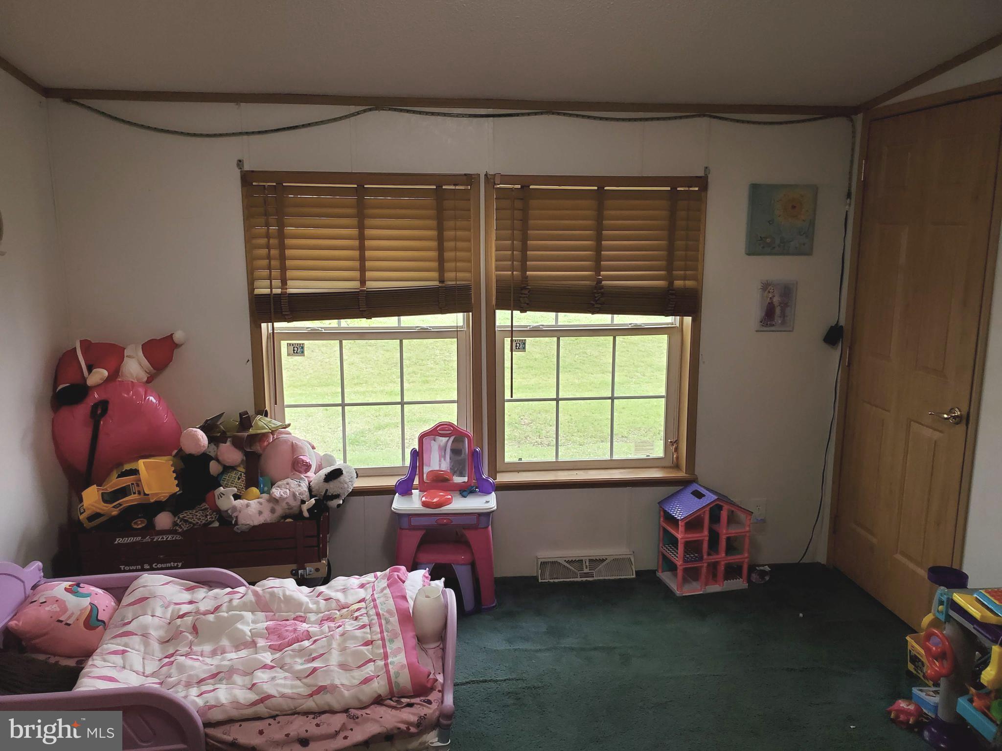 507 West 3rd Avenue Ranson, WV 25438 - Photo 12 of 25