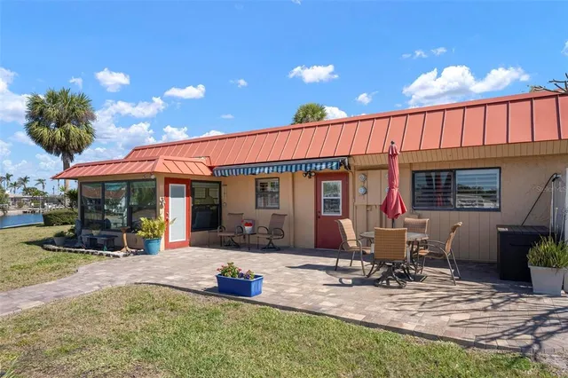 $595,000 | 9619 Valencia Cove, Bradenton, FL 34210