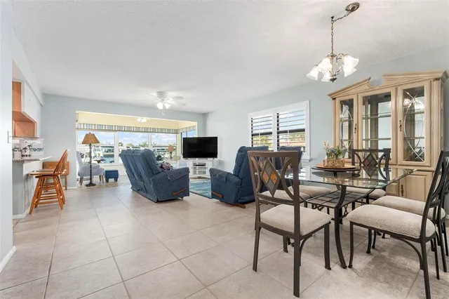 $595,000 | 9619 Valencia Cove, Bradenton, FL 34210